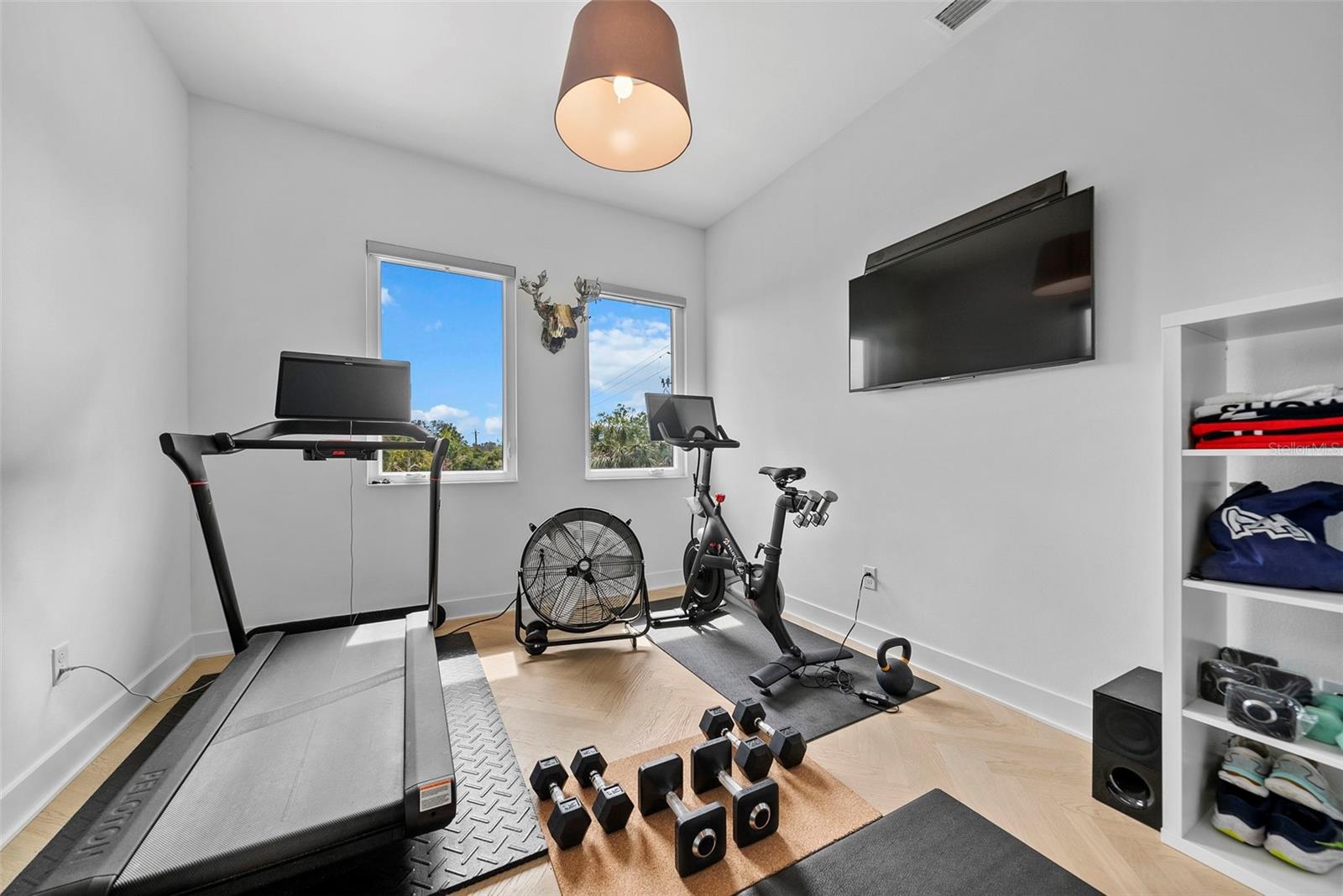 2305 PINE TER, SARASOTA, FL, 34231