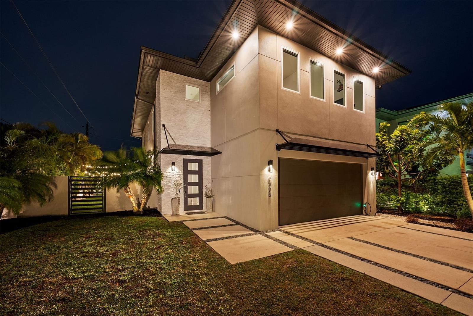 2305 PINE TER, SARASOTA, FL, 34231