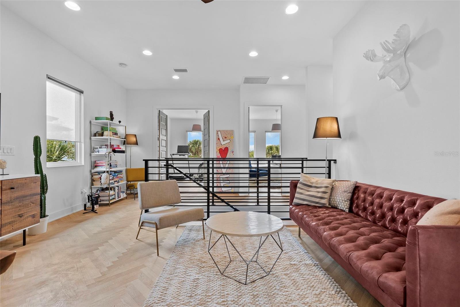 2305 PINE TER, SARASOTA, FL, 34231