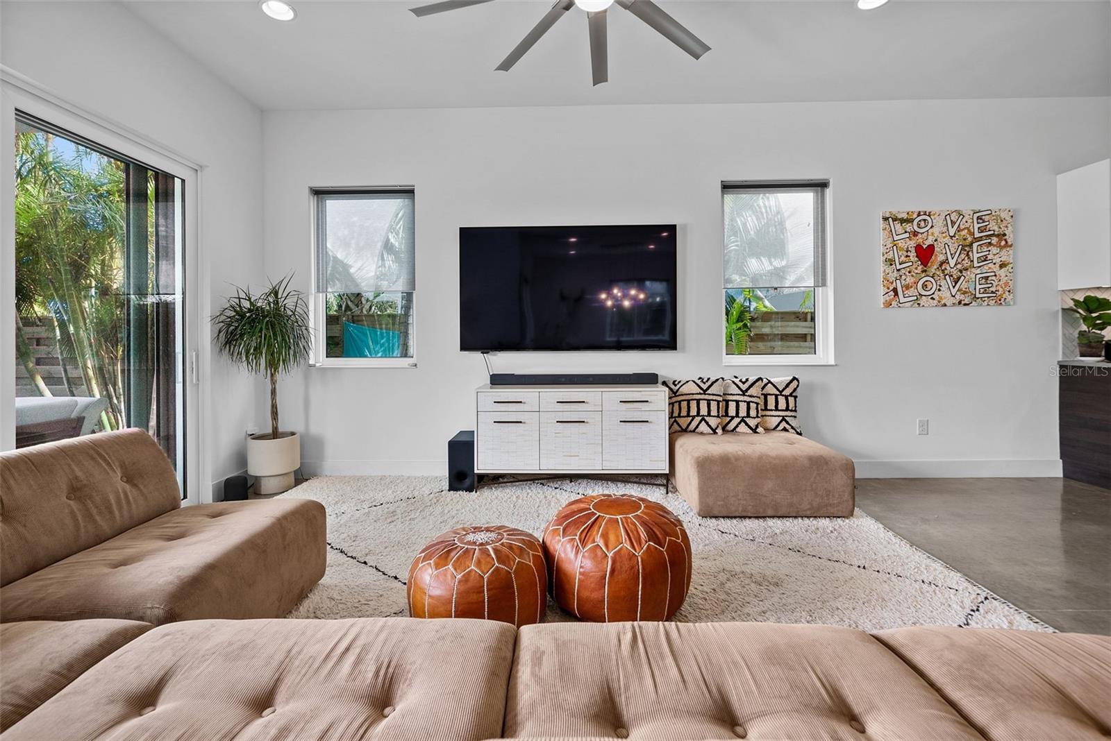 2305 PINE TER, SARASOTA, FL, 34231