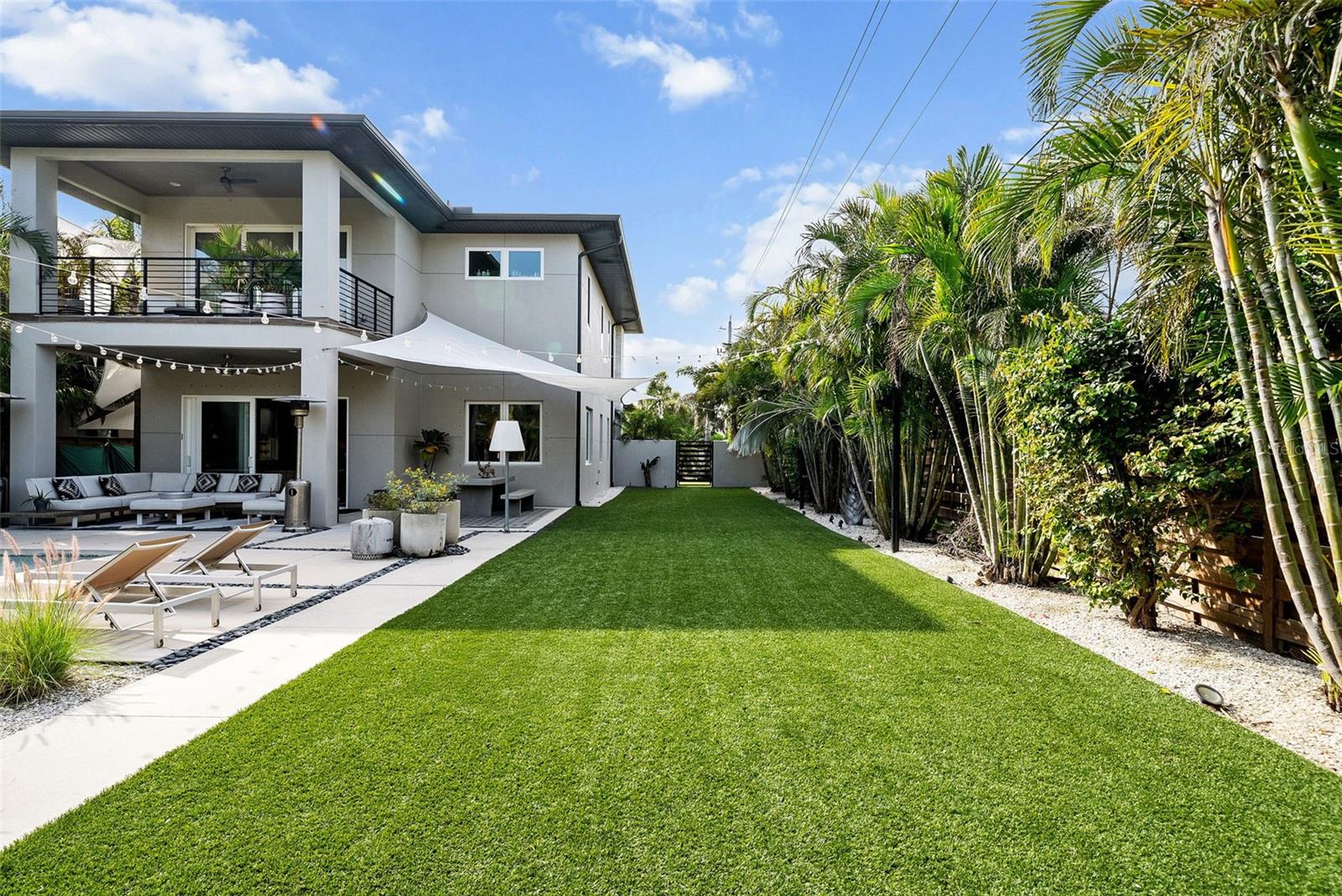 2305 PINE TER, SARASOTA, FL, 34231