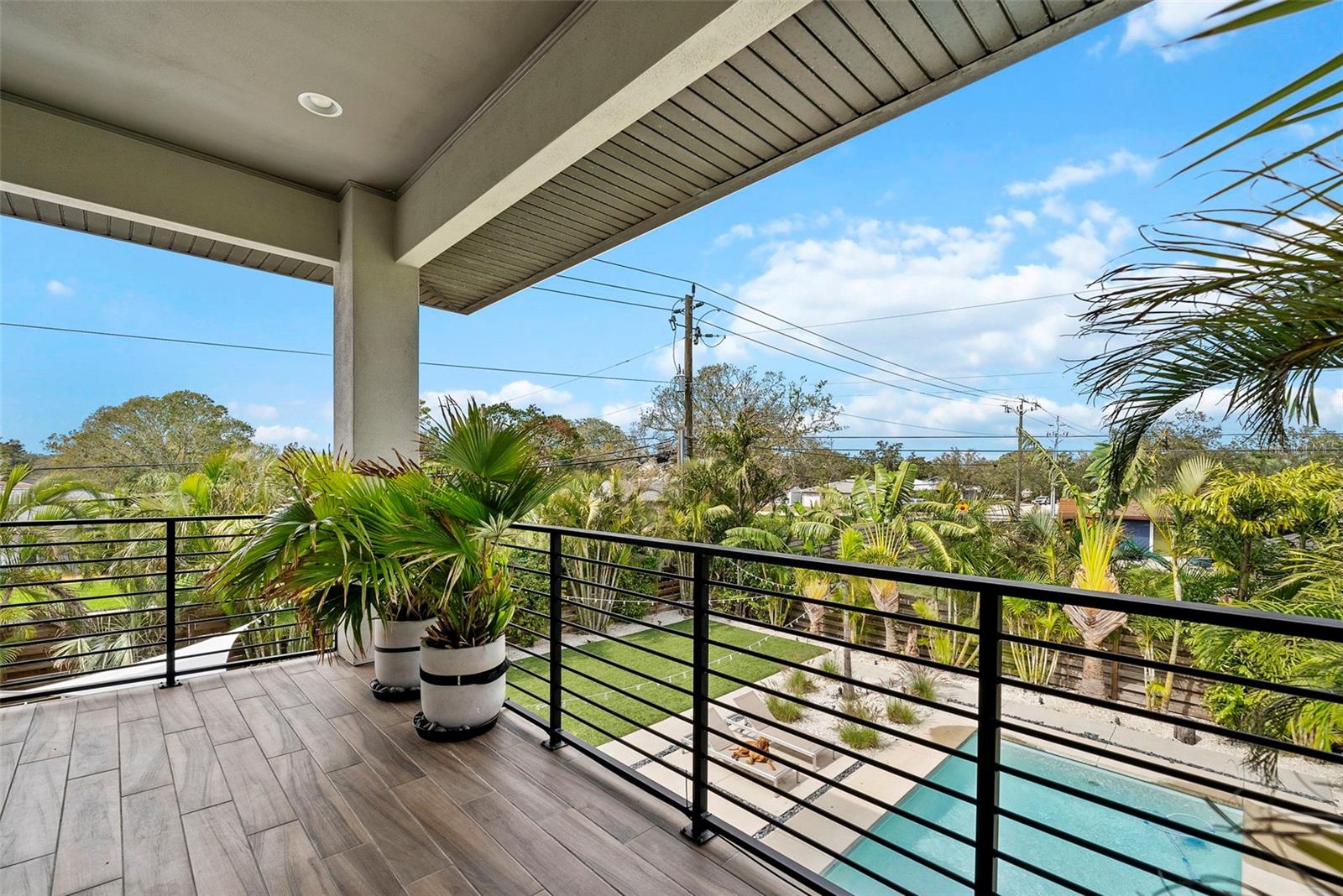 2305 PINE TER, SARASOTA, FL, 34231