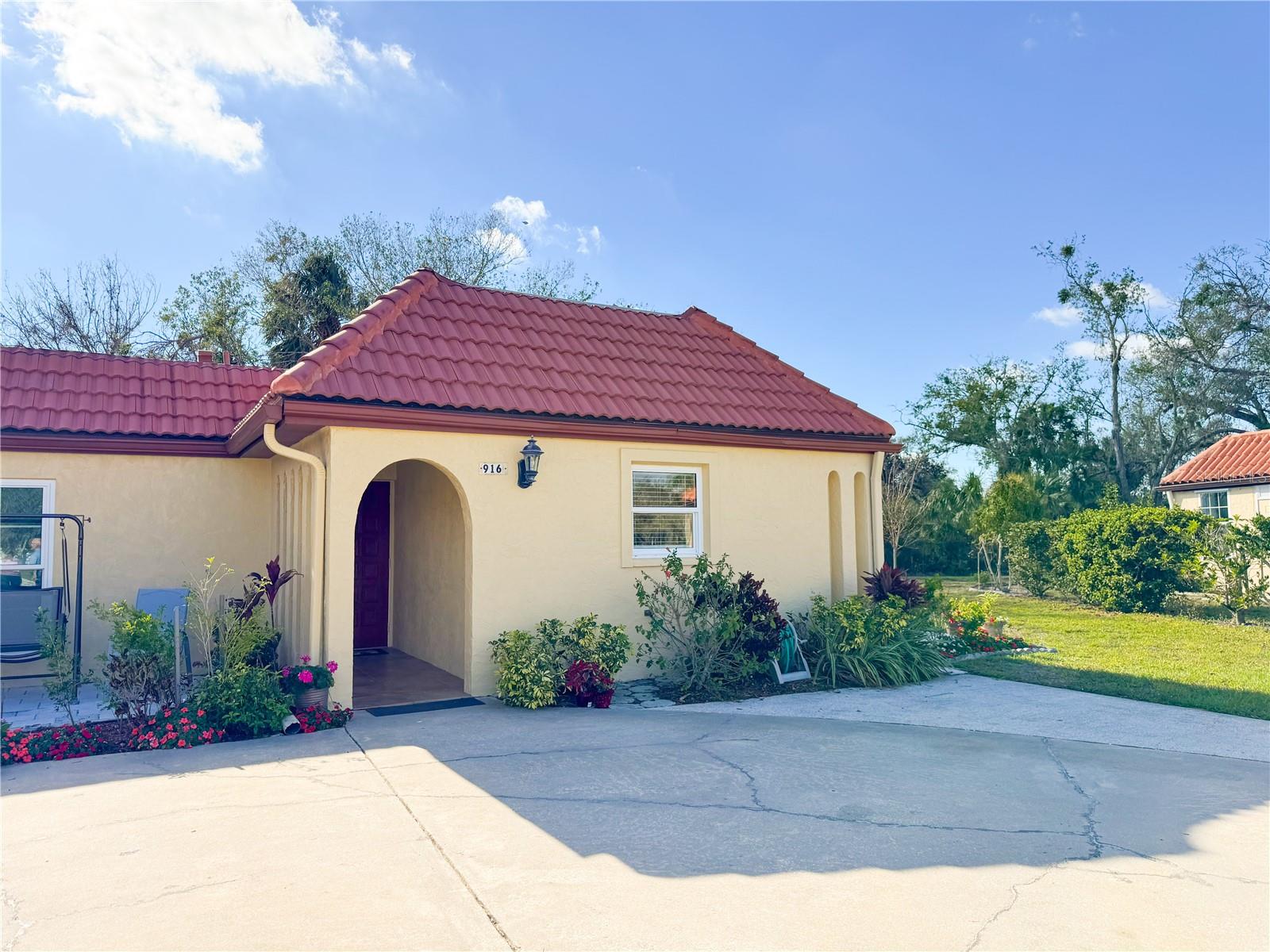 916 W FAITH CIR, BRADENTON, FL, 34212