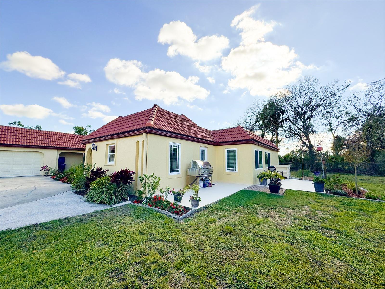 916 W FAITH CIR, BRADENTON, FL, 34212