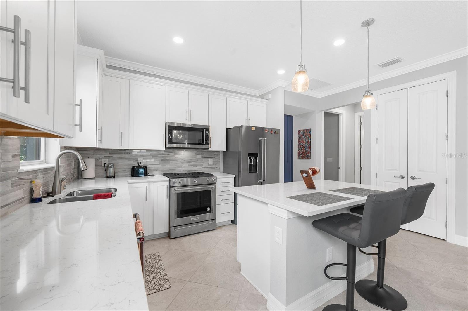 6218 MOORING LINE CIR, APOLLO BEACH, FL, 33572