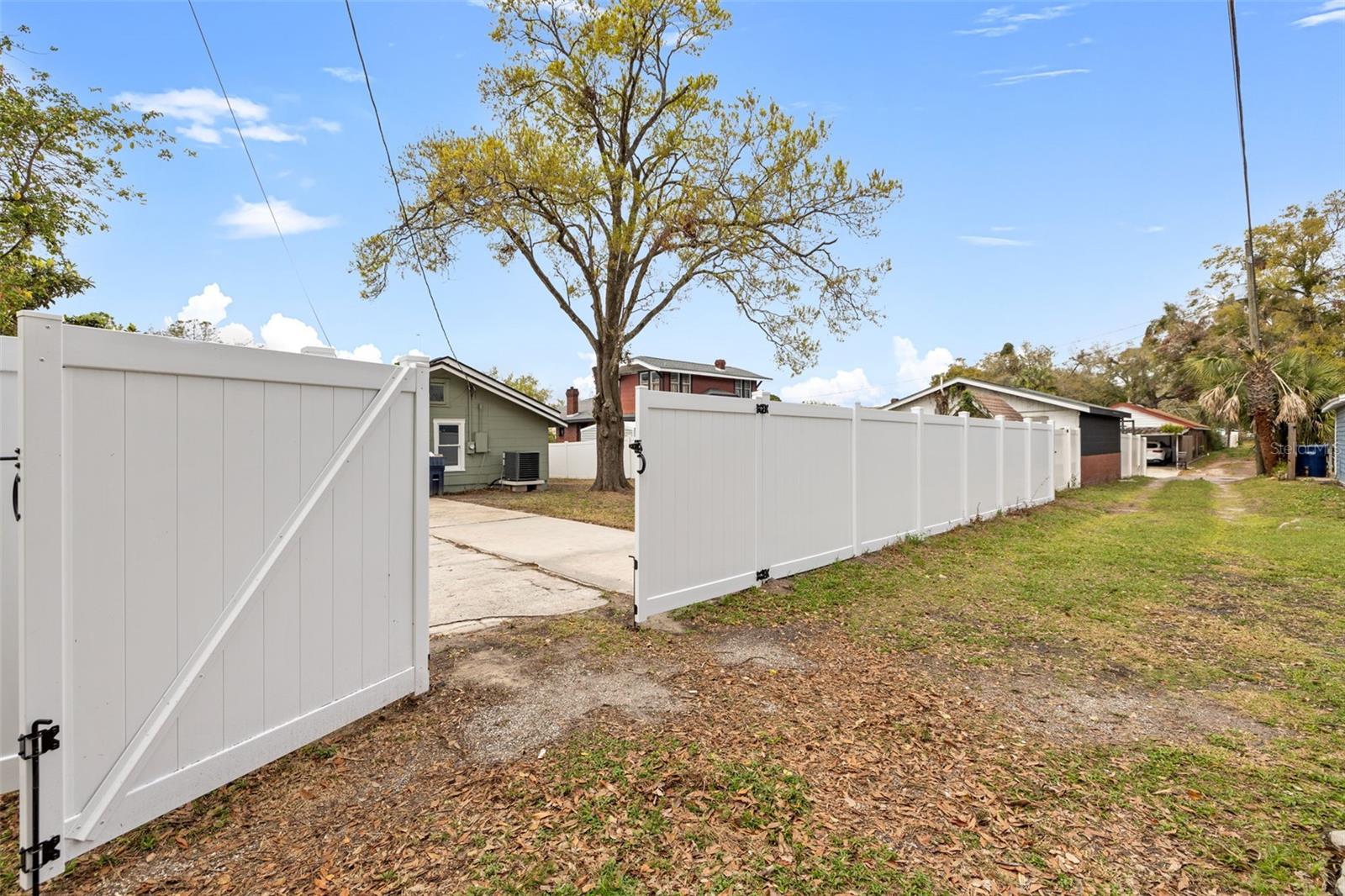 5607 N TALIAFERRO AVE, TAMPA, FL, 33604