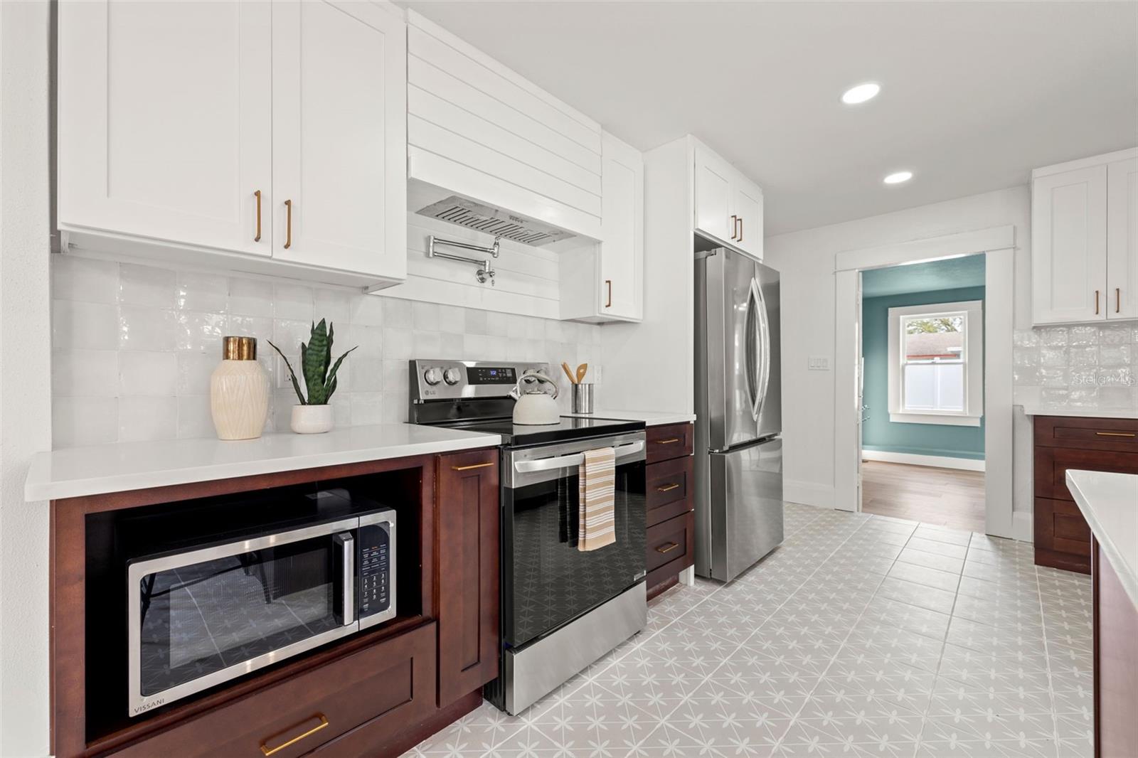 5607 N TALIAFERRO AVE, TAMPA, FL, 33604