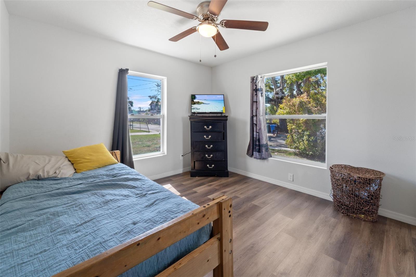 1650 14TH ST S, ST PETERSBURG, FL, 33705