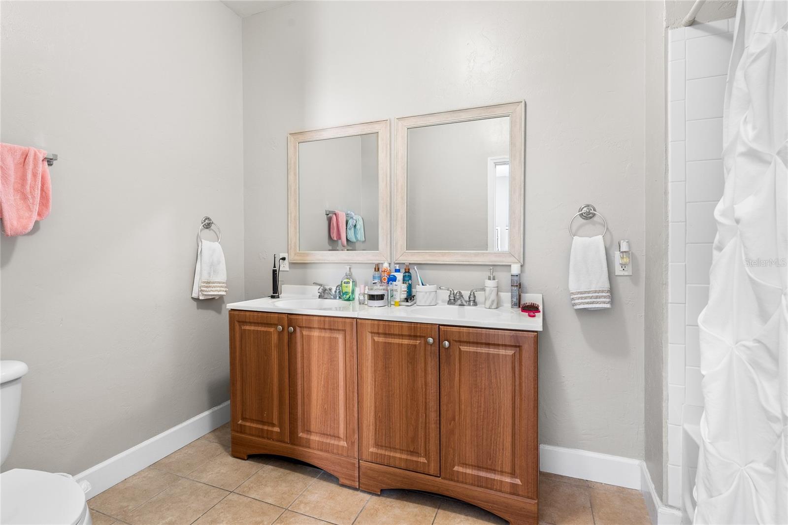 235 SE 16TH AVE #5, GAINESVILLE, FL, 32601