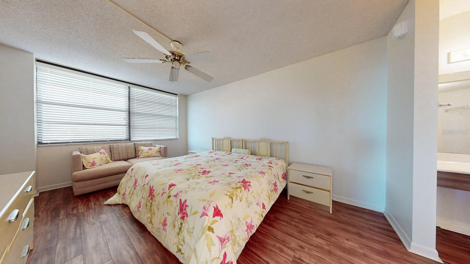 6177 SUN BLVD #302, ST PETERSBURG, FL, 33715