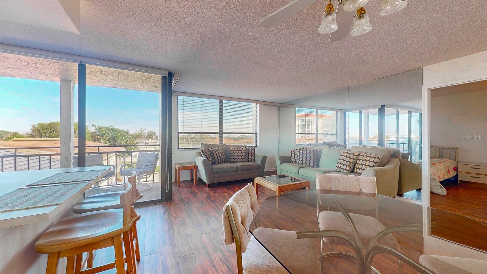6177 SUN BLVD #302, ST PETERSBURG, FL, 33715