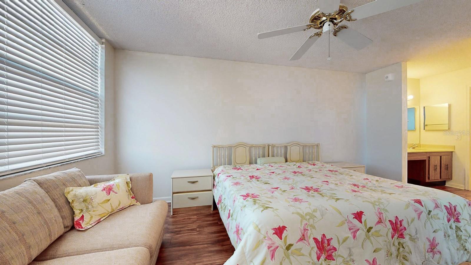 6177 SUN BLVD #302, ST PETERSBURG, FL, 33715
