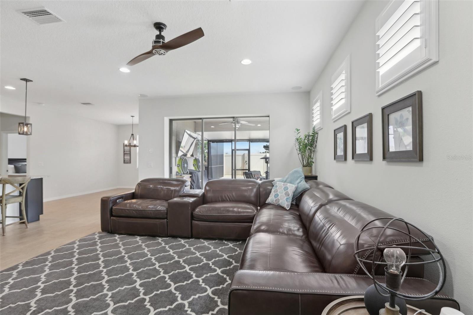 16333 TREASURE POINT DR, WIMAUMA, FL, 33598