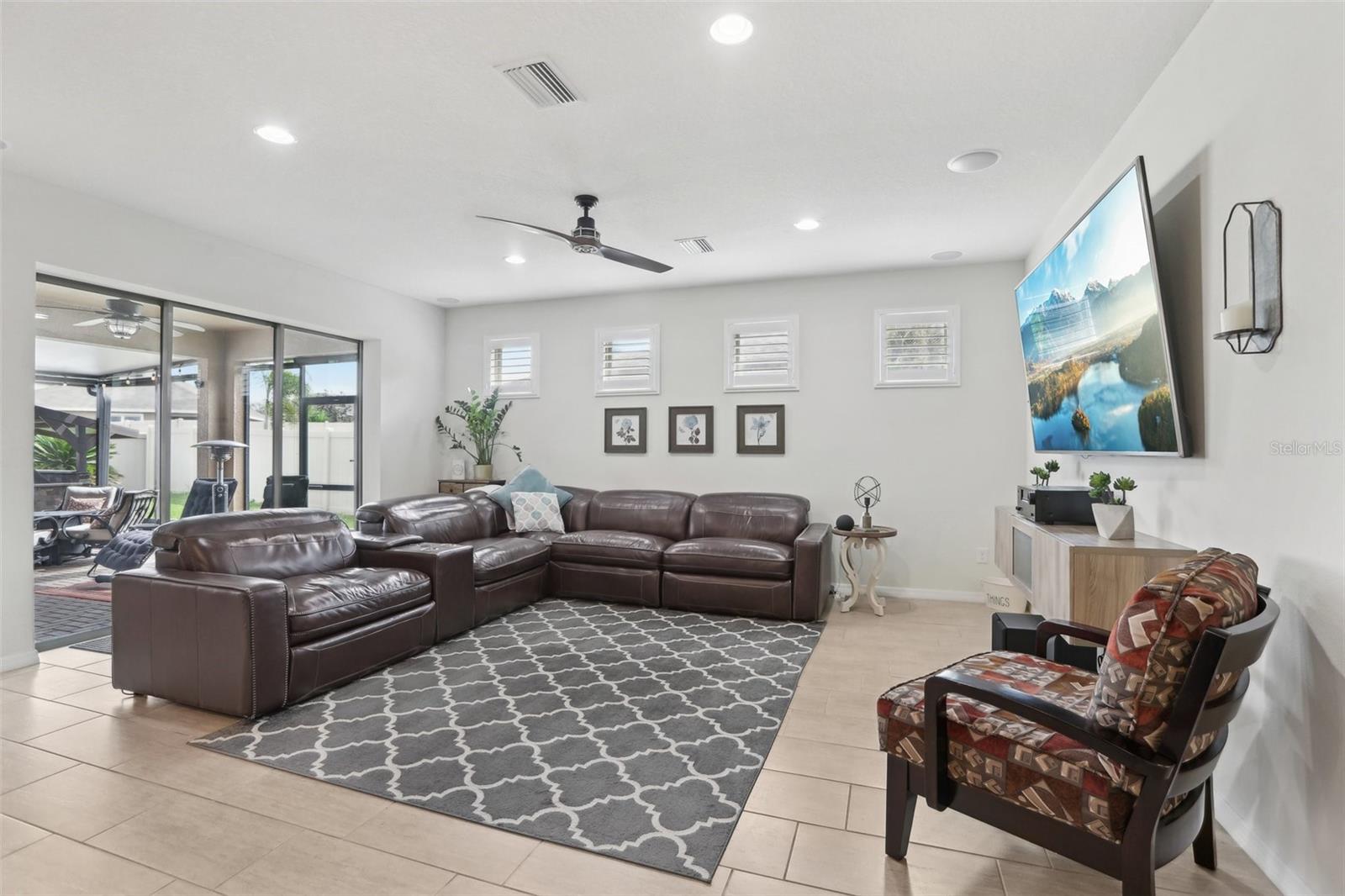 16333 TREASURE POINT DR, WIMAUMA, FL, 33598