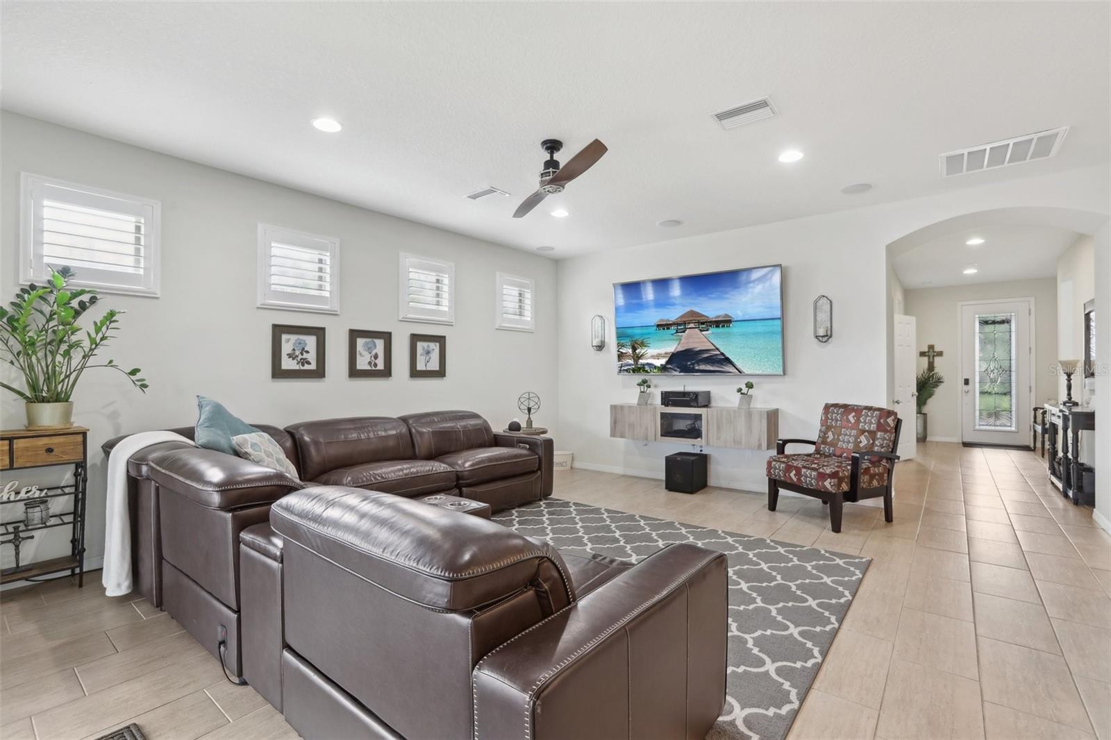 16333 TREASURE POINT DR, WIMAUMA, FL, 33598