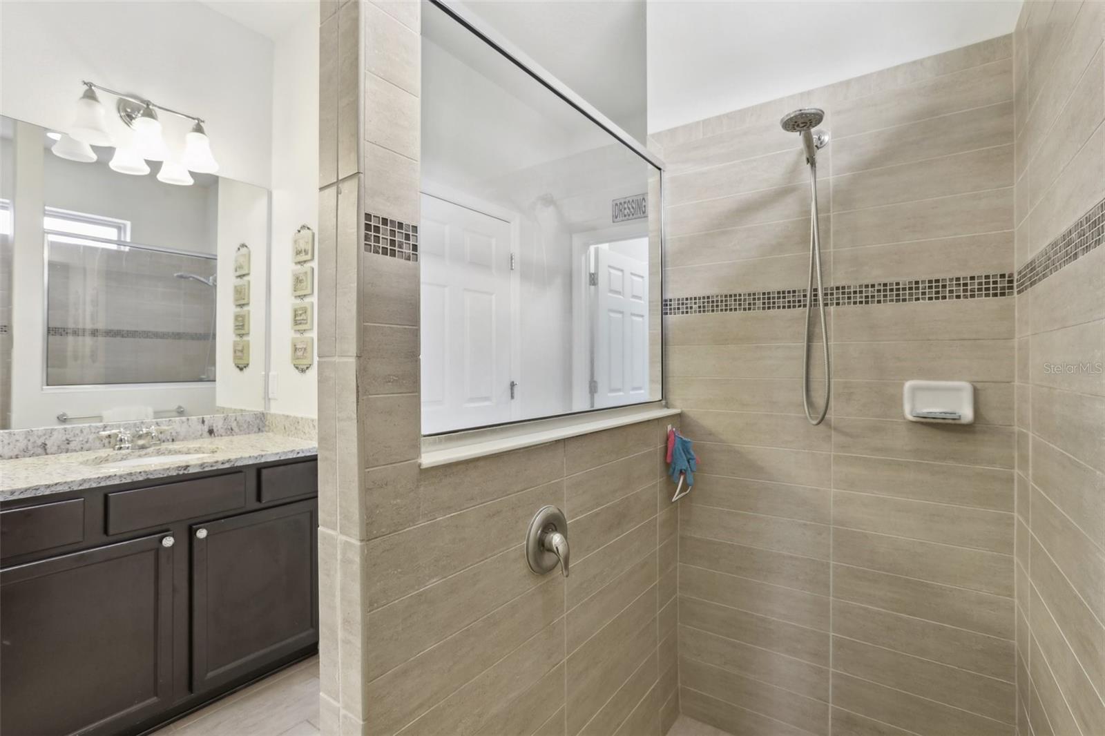16333 TREASURE POINT DR, WIMAUMA, FL, 33598