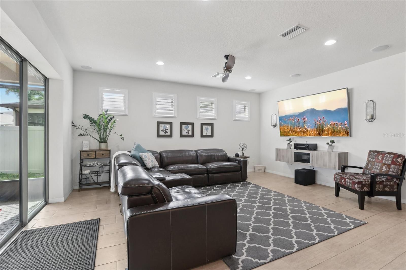16333 TREASURE POINT DR, WIMAUMA, FL, 33598