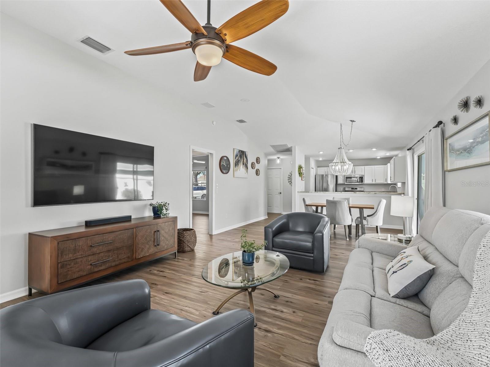 409 VALVERDA DR, THE VILLAGES, FL, 32162