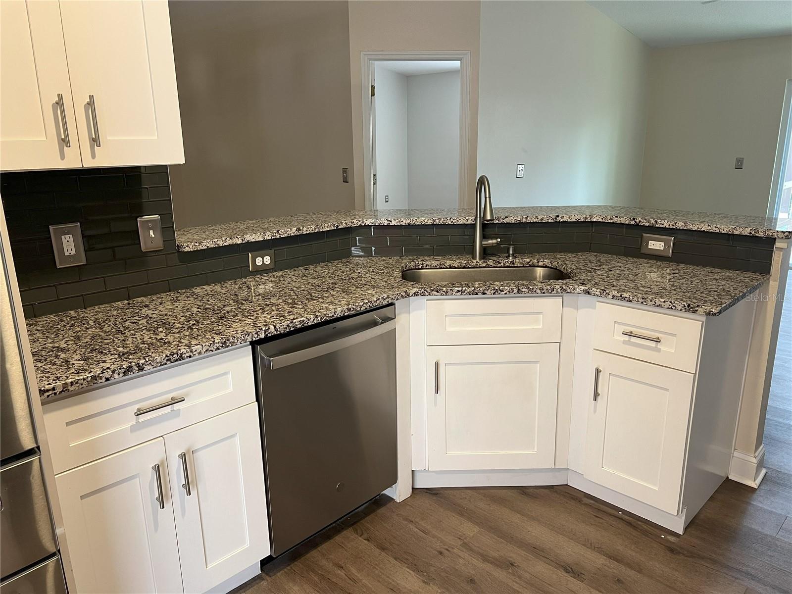 3224 HOLLAND DR, ORLANDO, FL, 32825