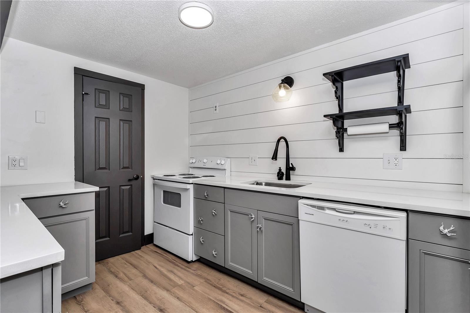 2447 NE 7TH ST, OCALA, FL, 34470