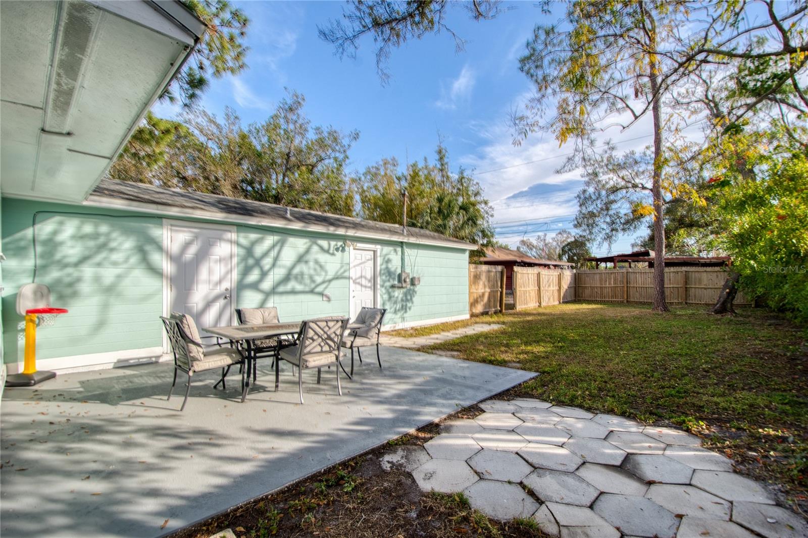 4042 39TH AVE N, ST PETERSBURG, FL, 33714