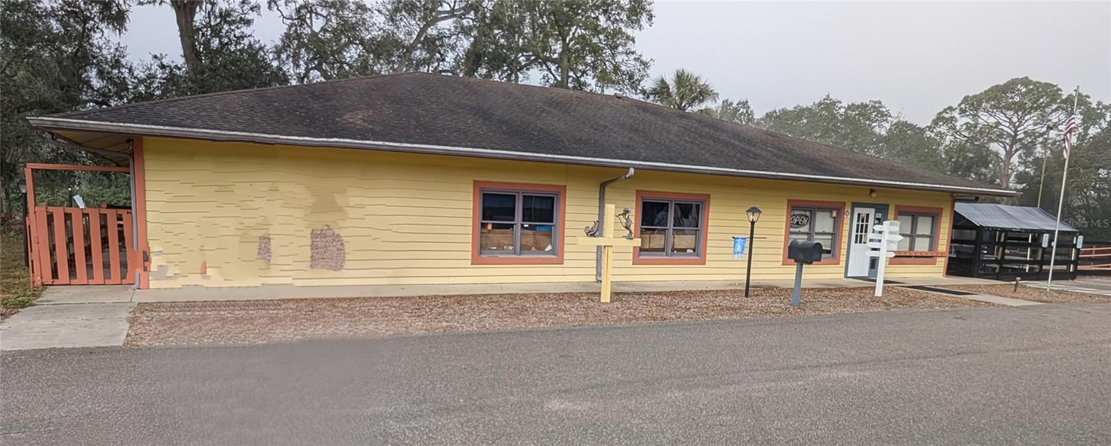 25541 SORRENTO AVE, SORRENTO, FL, 32776