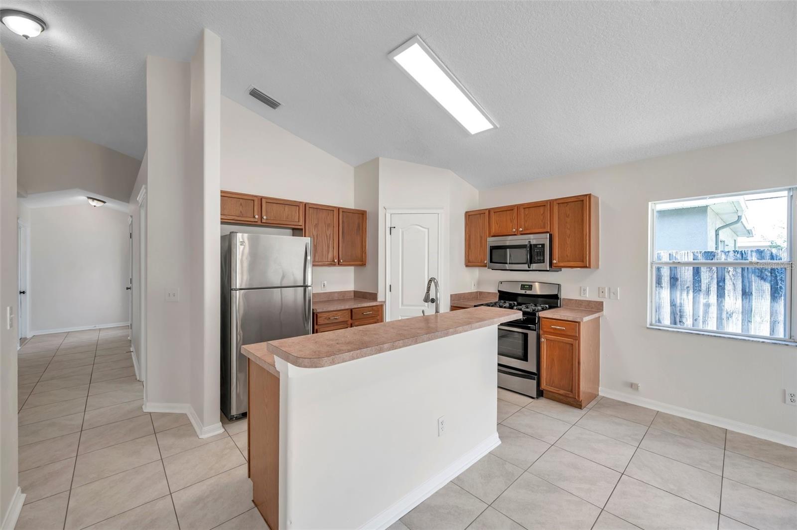 7459 OXFORD GARDEN CIR, APOLLO BEACH, FL, 33572