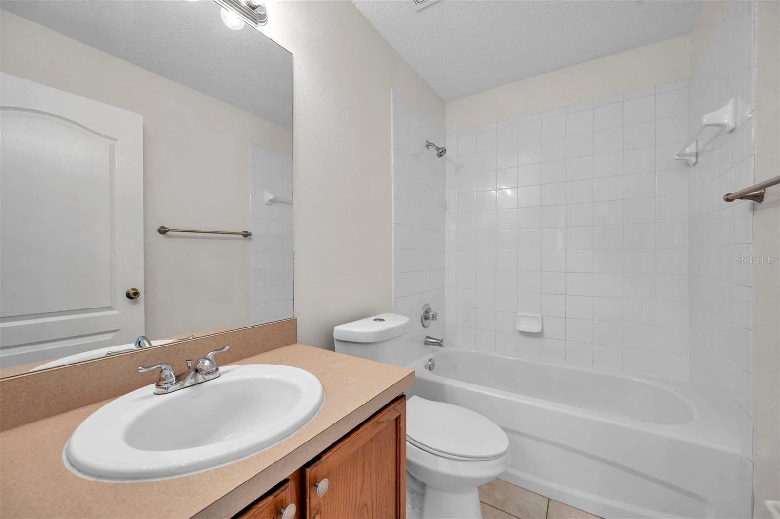 7459 OXFORD GARDEN CIR, APOLLO BEACH, FL, 33572