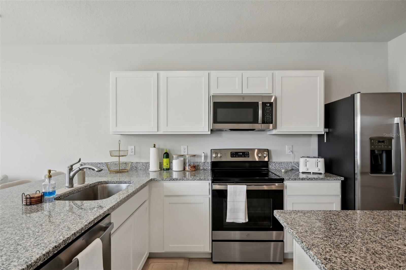 14180 CRIMSON AVE, BRADENTON, FL, 34211