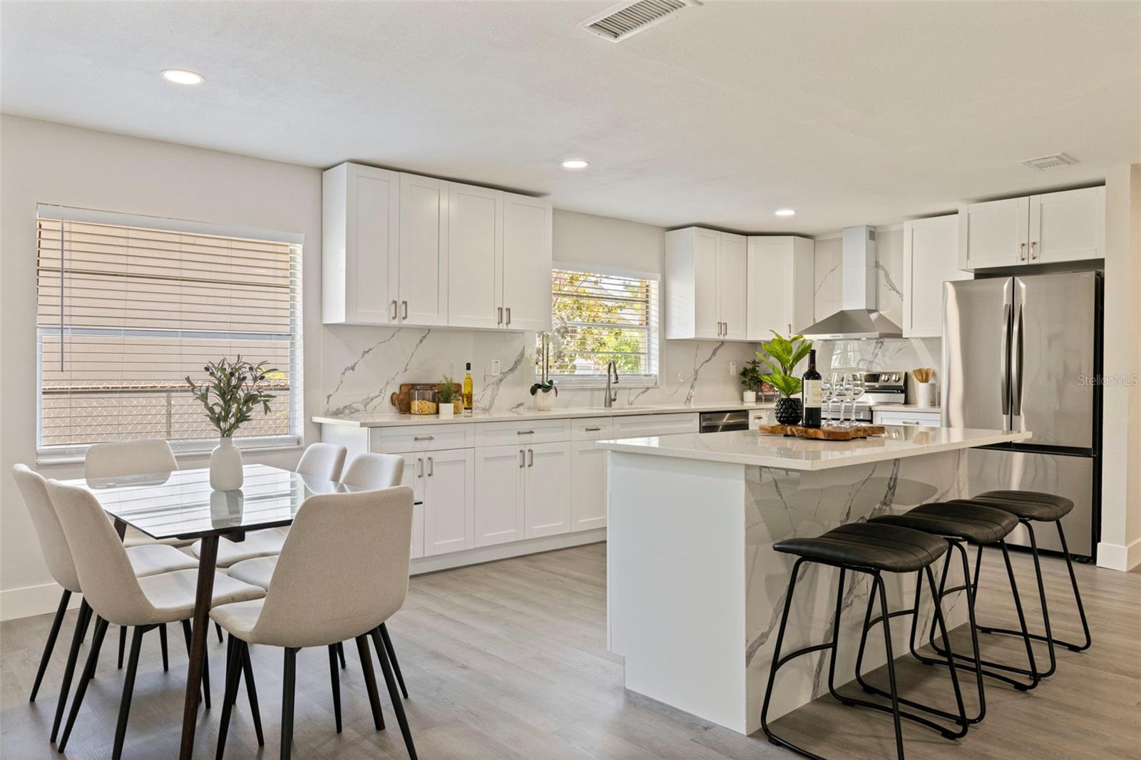 834 RIVERSIDE DR, TARPON SPRINGS, FL, 34689