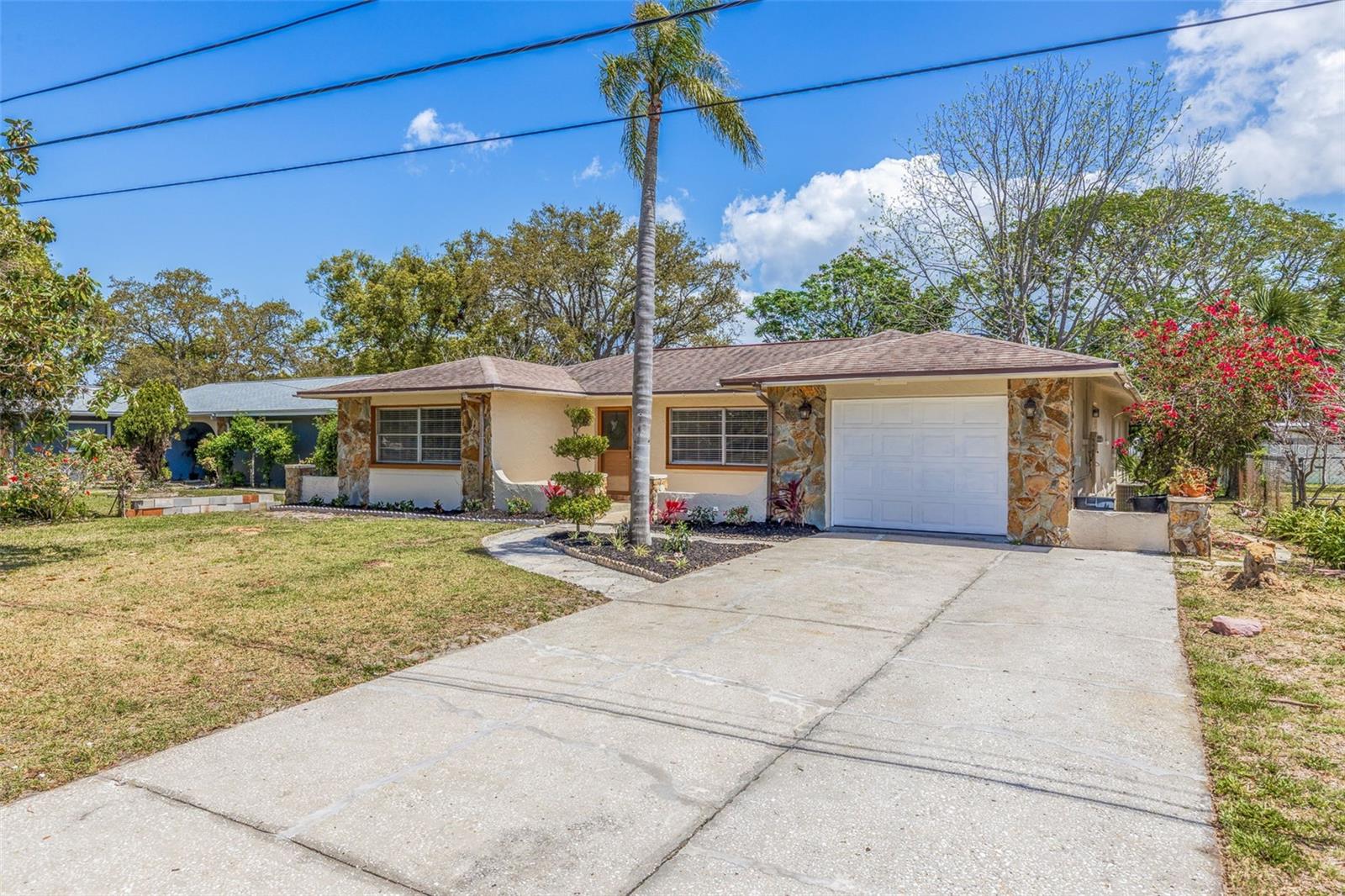 834 RIVERSIDE DR, TARPON SPRINGS, FL, 34689