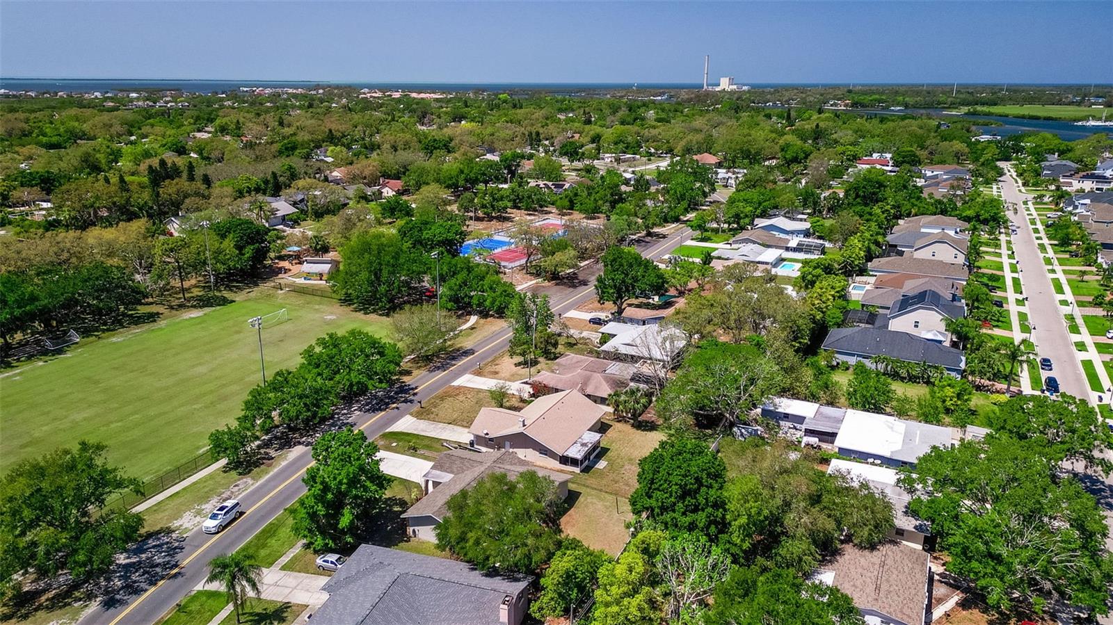 834 RIVERSIDE DR, TARPON SPRINGS, FL, 34689