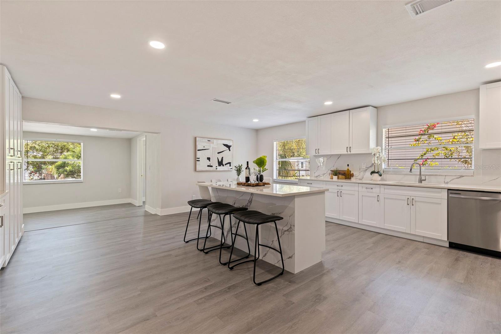 834 RIVERSIDE DR, TARPON SPRINGS, FL, 34689
