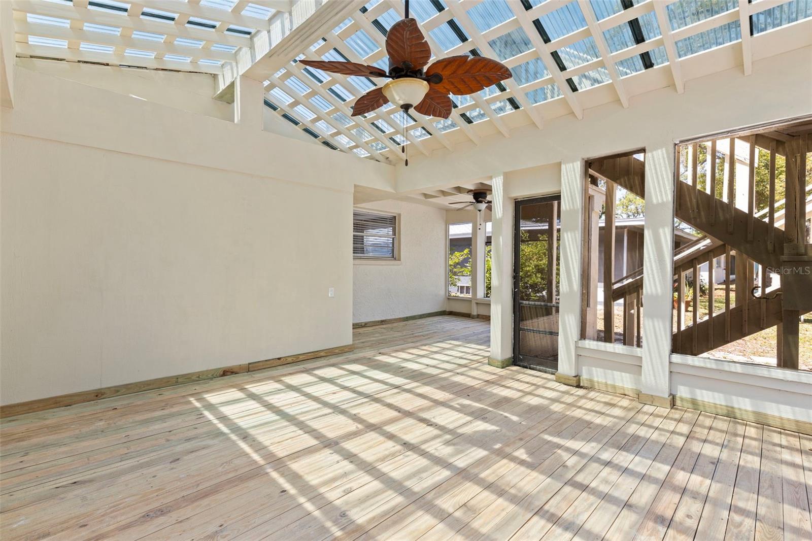 834 RIVERSIDE DR, TARPON SPRINGS, FL, 34689