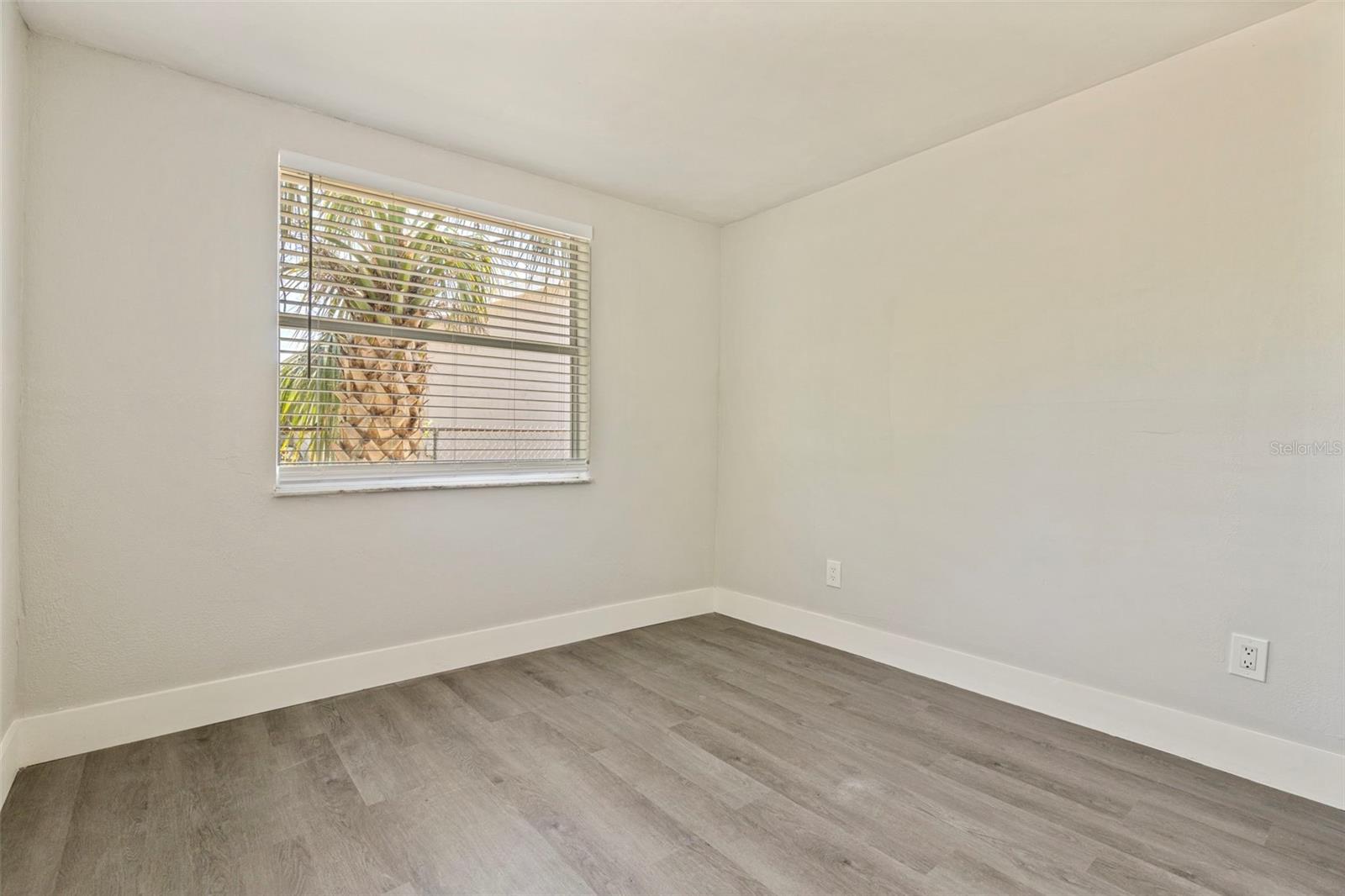834 RIVERSIDE DR, TARPON SPRINGS, FL, 34689