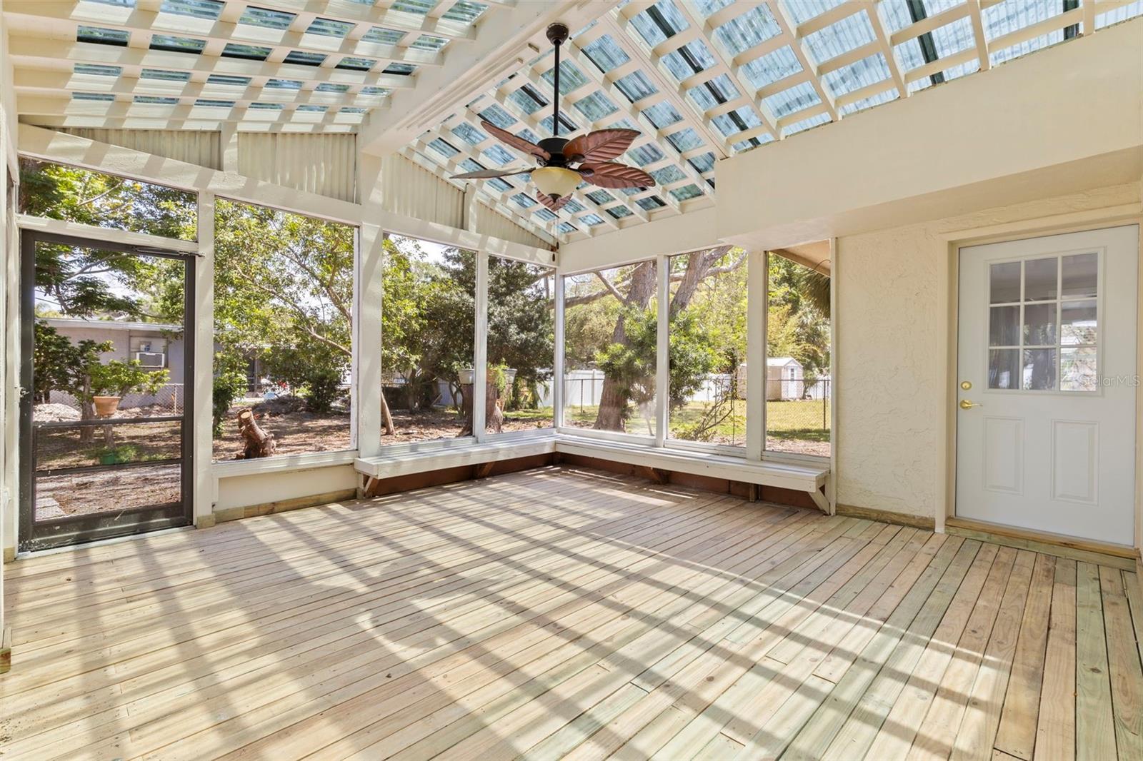 834 RIVERSIDE DR, TARPON SPRINGS, FL, 34689