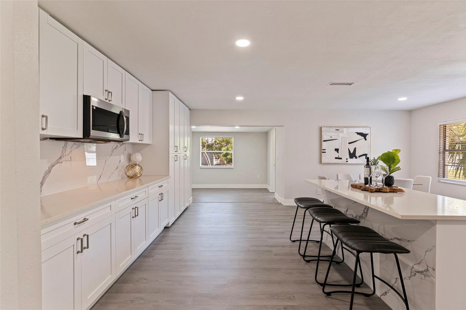 834 RIVERSIDE DR, TARPON SPRINGS, FL, 34689