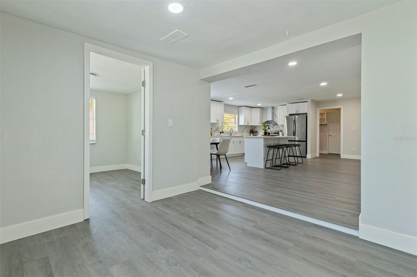 834 RIVERSIDE DR, TARPON SPRINGS, FL, 34689