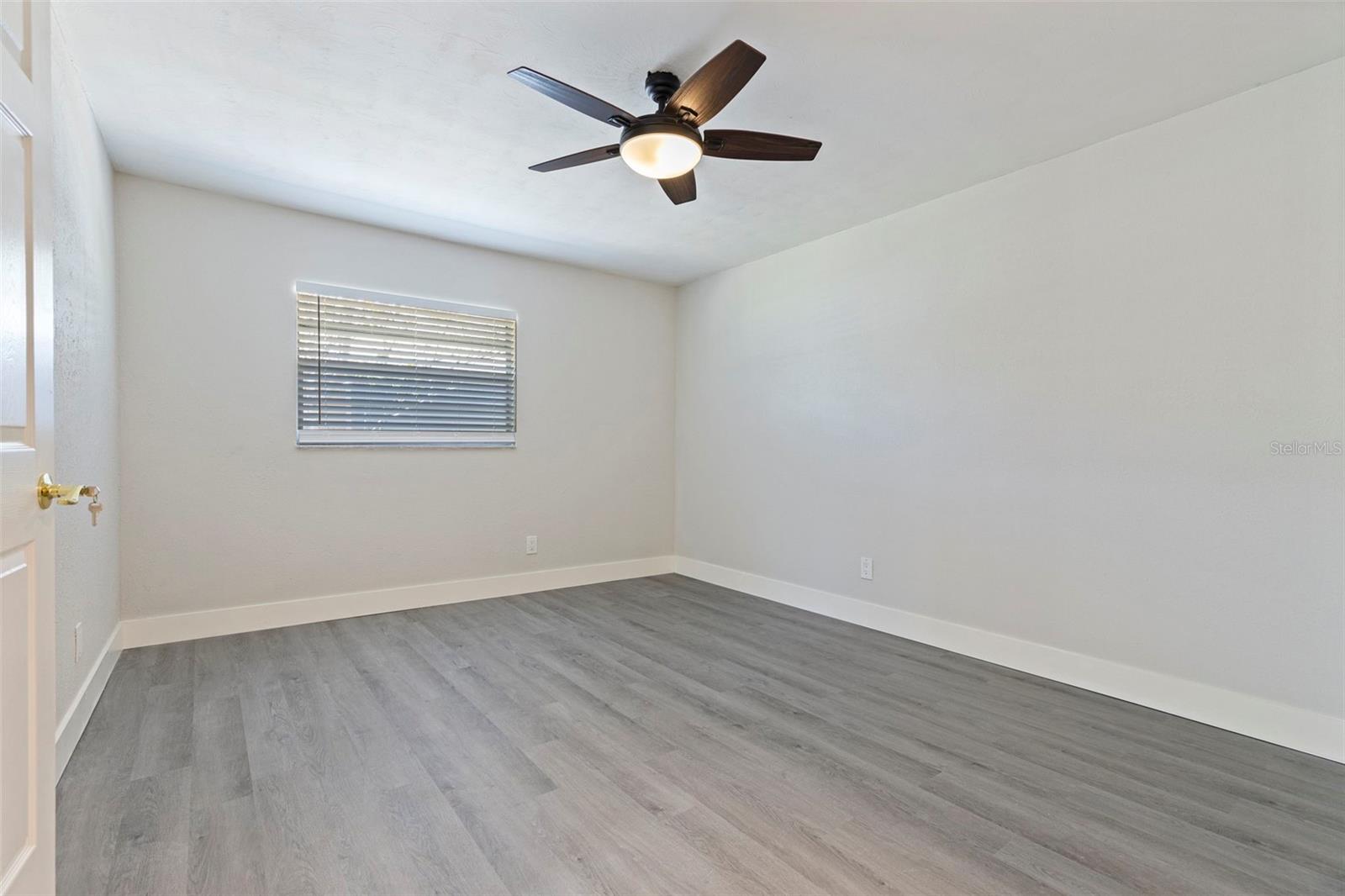 834 RIVERSIDE DR, TARPON SPRINGS, FL, 34689