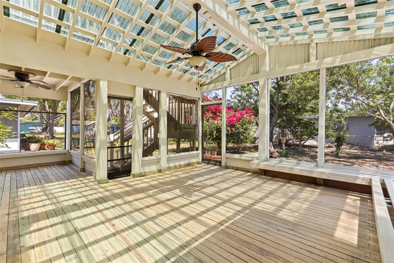 834 RIVERSIDE DR, TARPON SPRINGS, FL, 34689