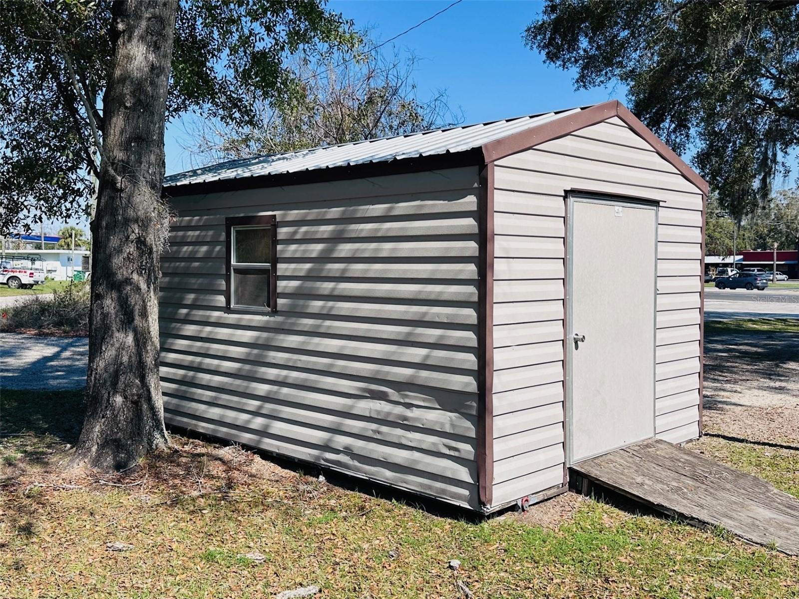 1708 N YOUNG BLVD, CHIEFLAND, FL, 32626