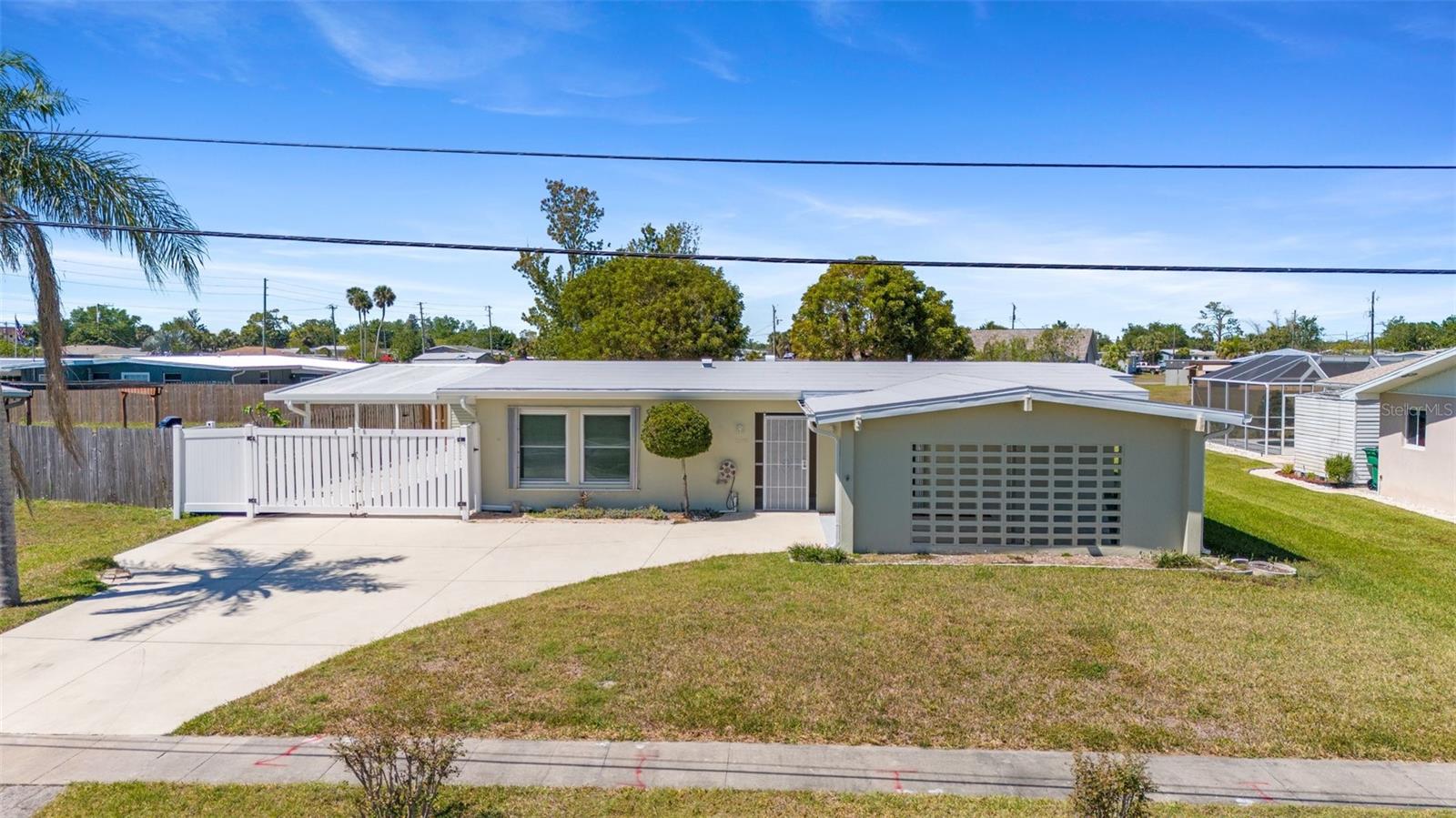 2255 EASY ST, PORT CHARLOTTE, FL, 33952