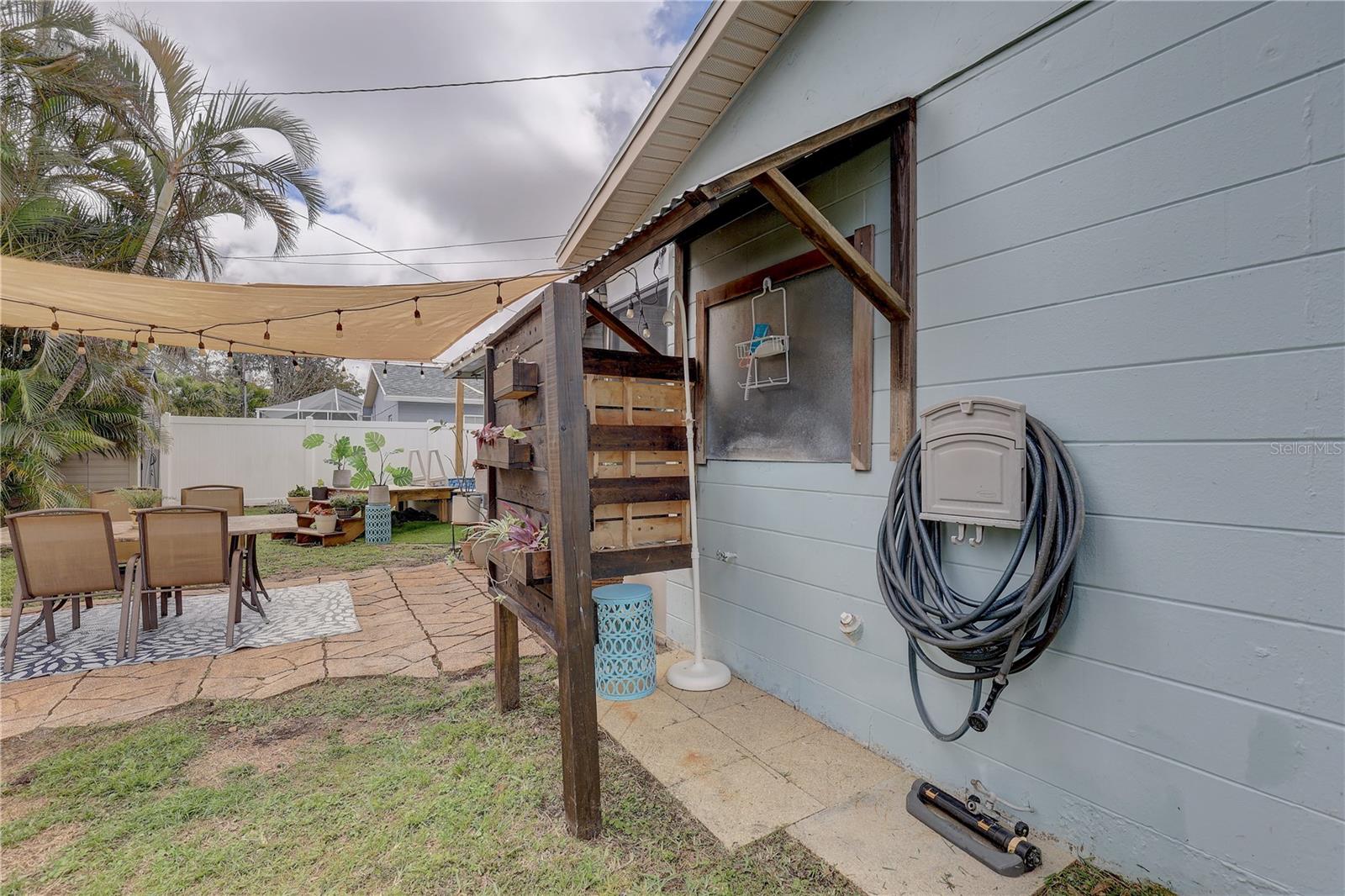 8995 BRIARWOOD DR, SEMINOLE, FL, 33772