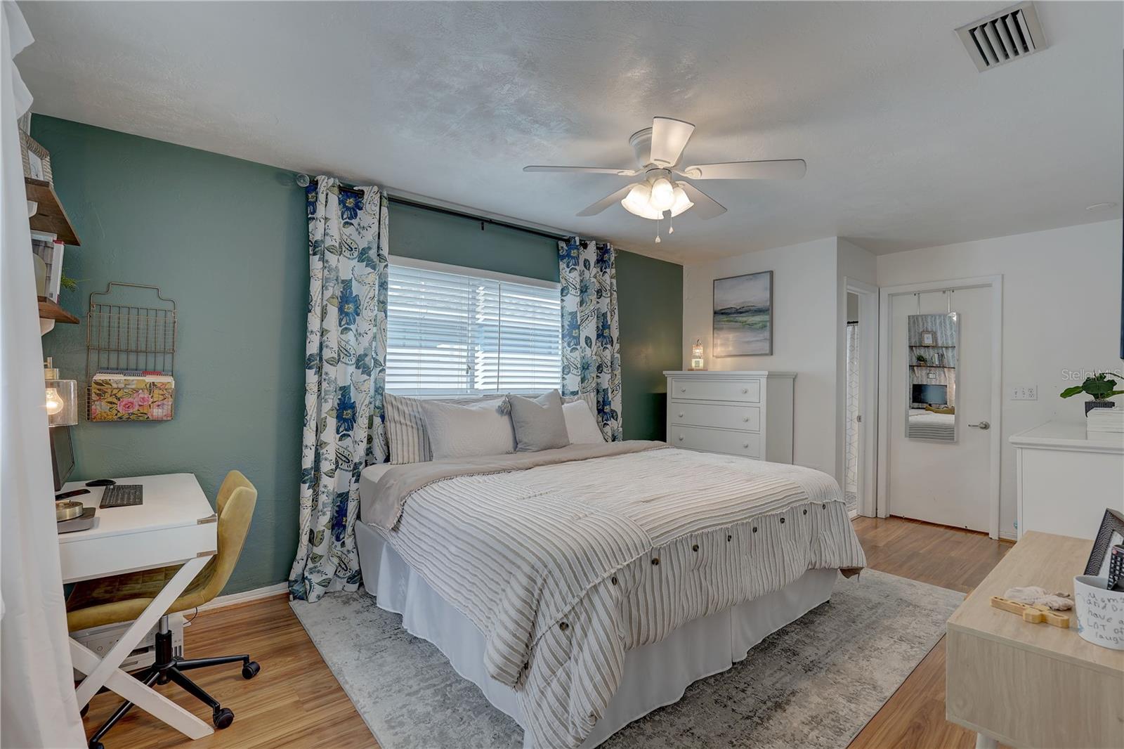 8995 BRIARWOOD DR, SEMINOLE, FL, 33772