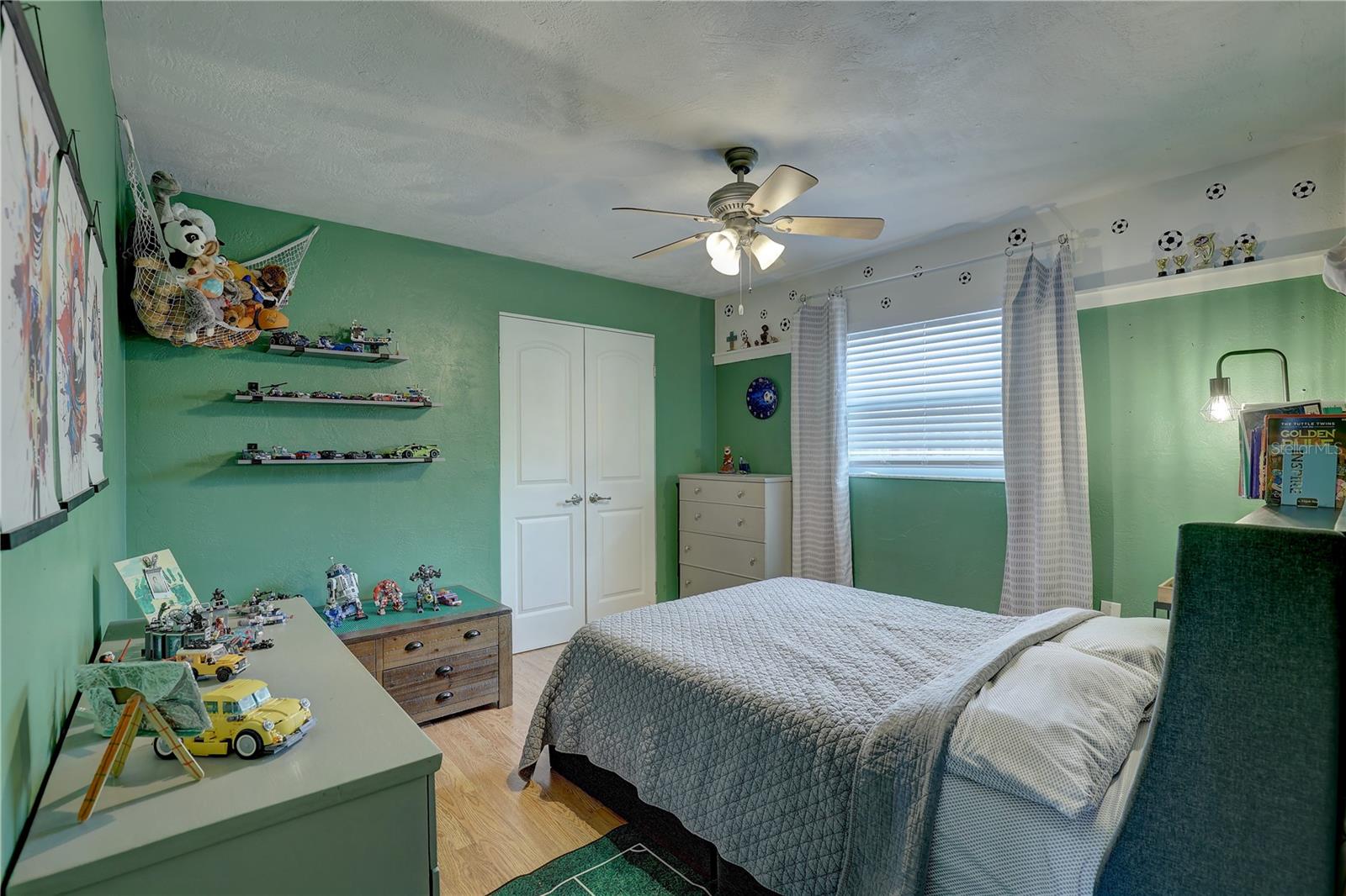8995 BRIARWOOD DR, SEMINOLE, FL, 33772