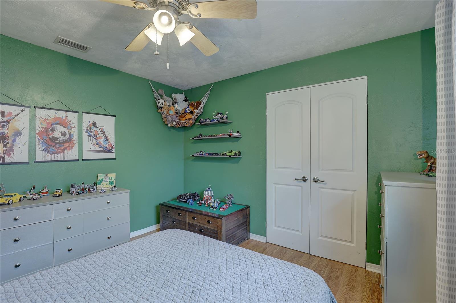 8995 BRIARWOOD DR, SEMINOLE, FL, 33772
