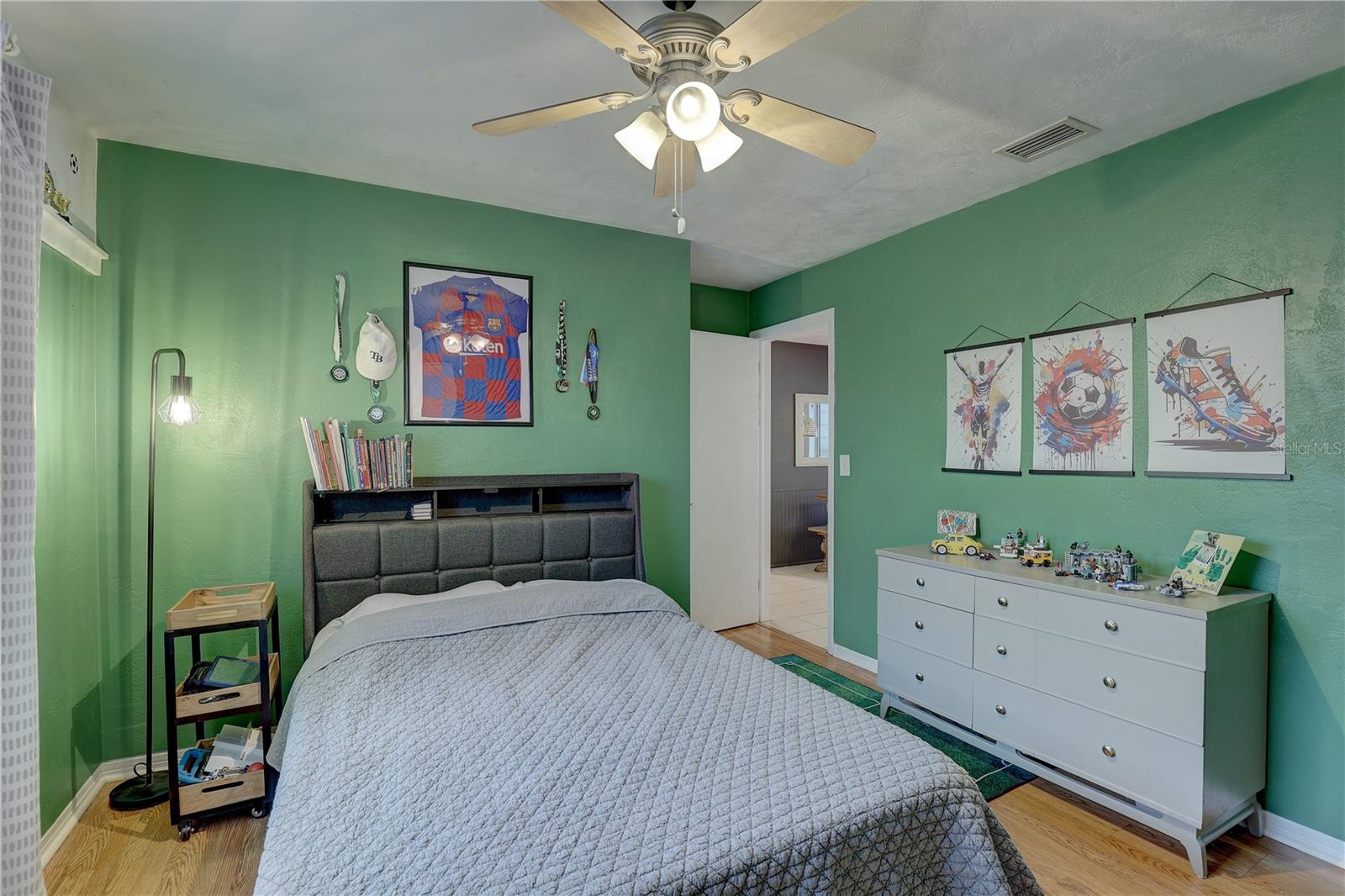 8995 BRIARWOOD DR, SEMINOLE, FL, 33772
