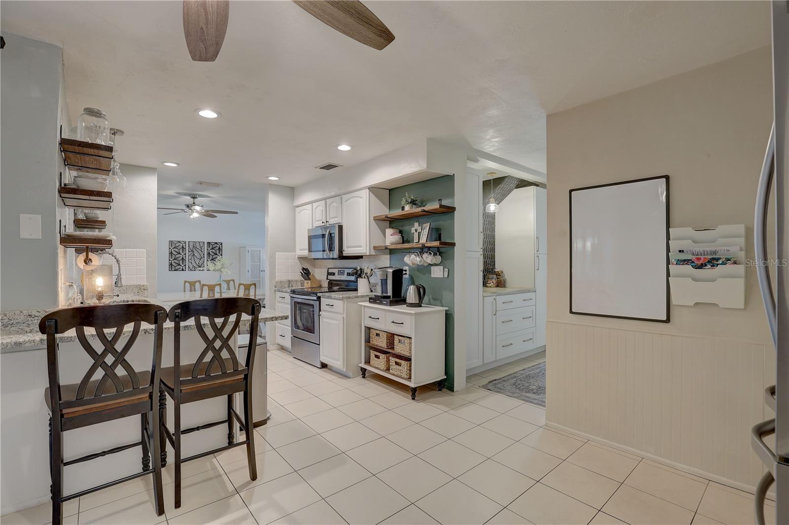 8995 BRIARWOOD DR, SEMINOLE, FL, 33772