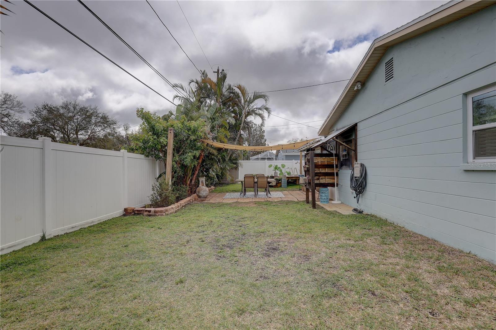 8995 BRIARWOOD DR, SEMINOLE, FL, 33772