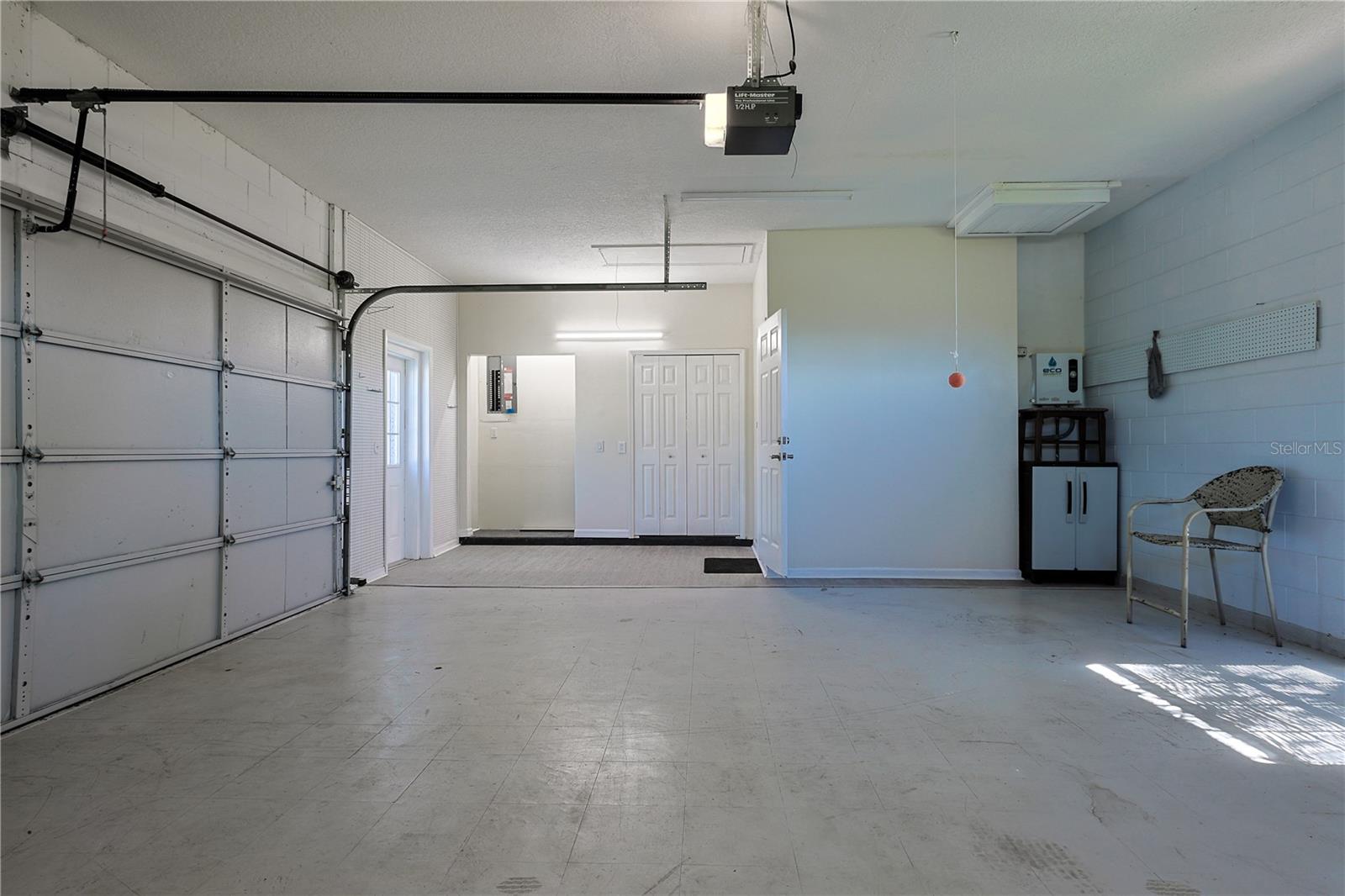 39100 TACOMA DR, LADY LAKE, FL, 32159